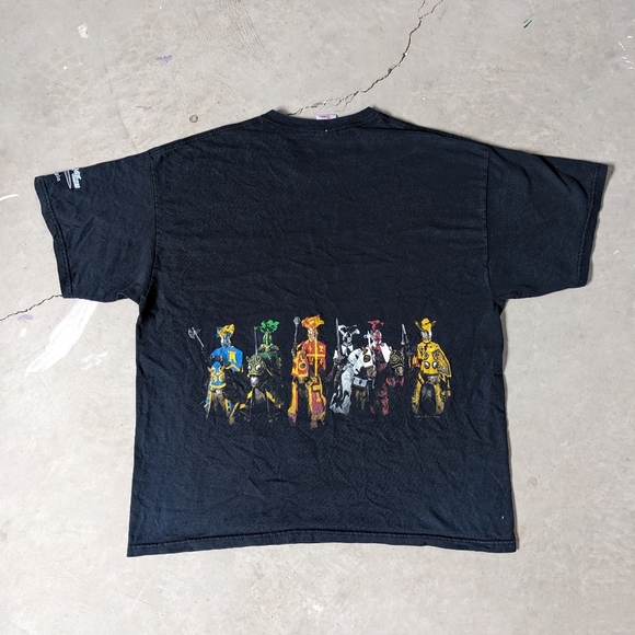 TRUE Vintage 90s Boxy Graphic Tee - Picture 2 of 4